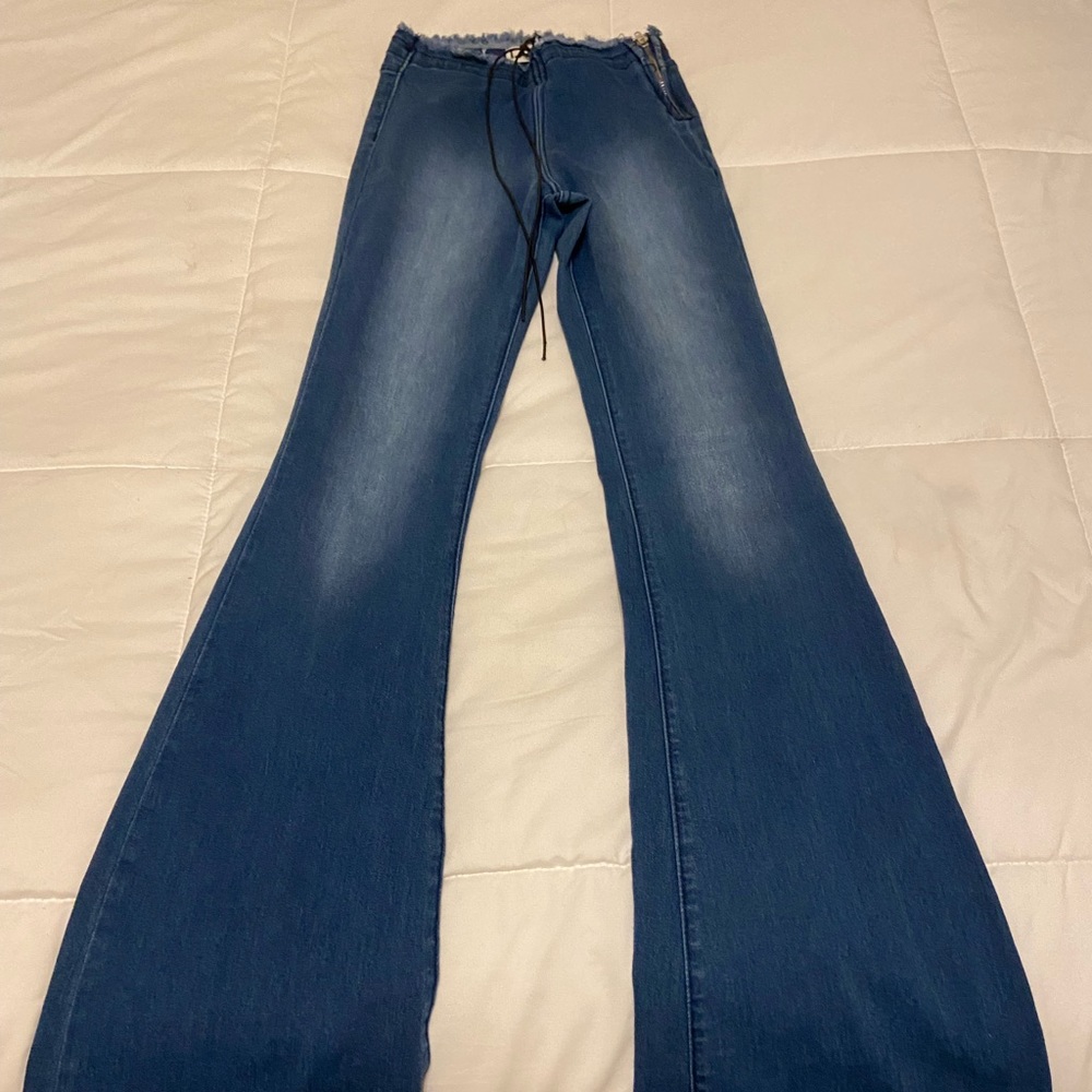 I am Gia jeans
